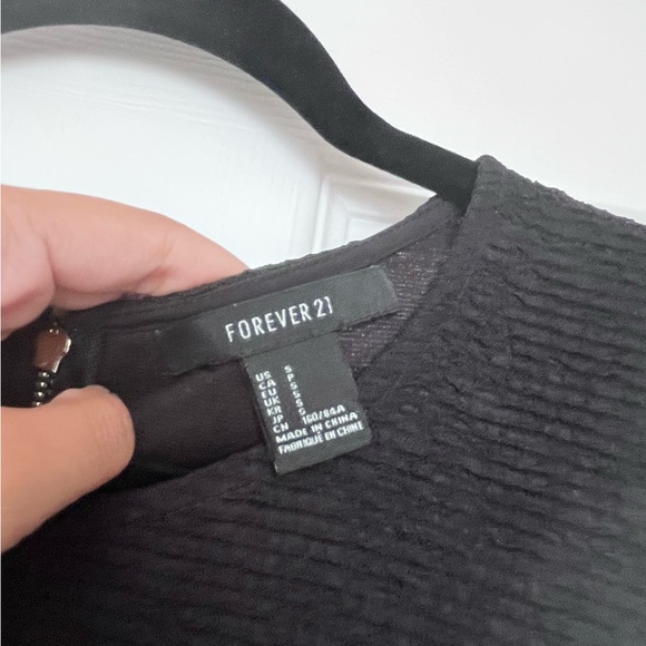 3/$20☀️ F21 Black Fit and Flare Dress - Picture 2 of 6